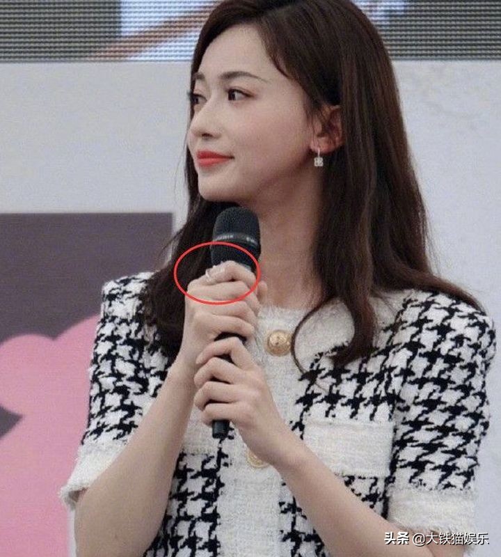 5位瘦成“纸片人”的明星，各有各的心酸，娱乐圈太“狠”了