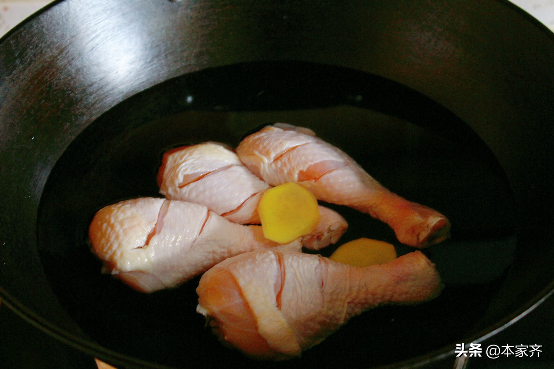 雞腿別再炸著吃了，教你懶人做法，無油煙，松爛又入味，省時省力