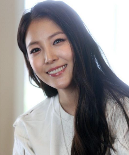 Korea songbird treasure be suspected of smuggle medicaments be being investigated, SM broker company: Employee ignorance