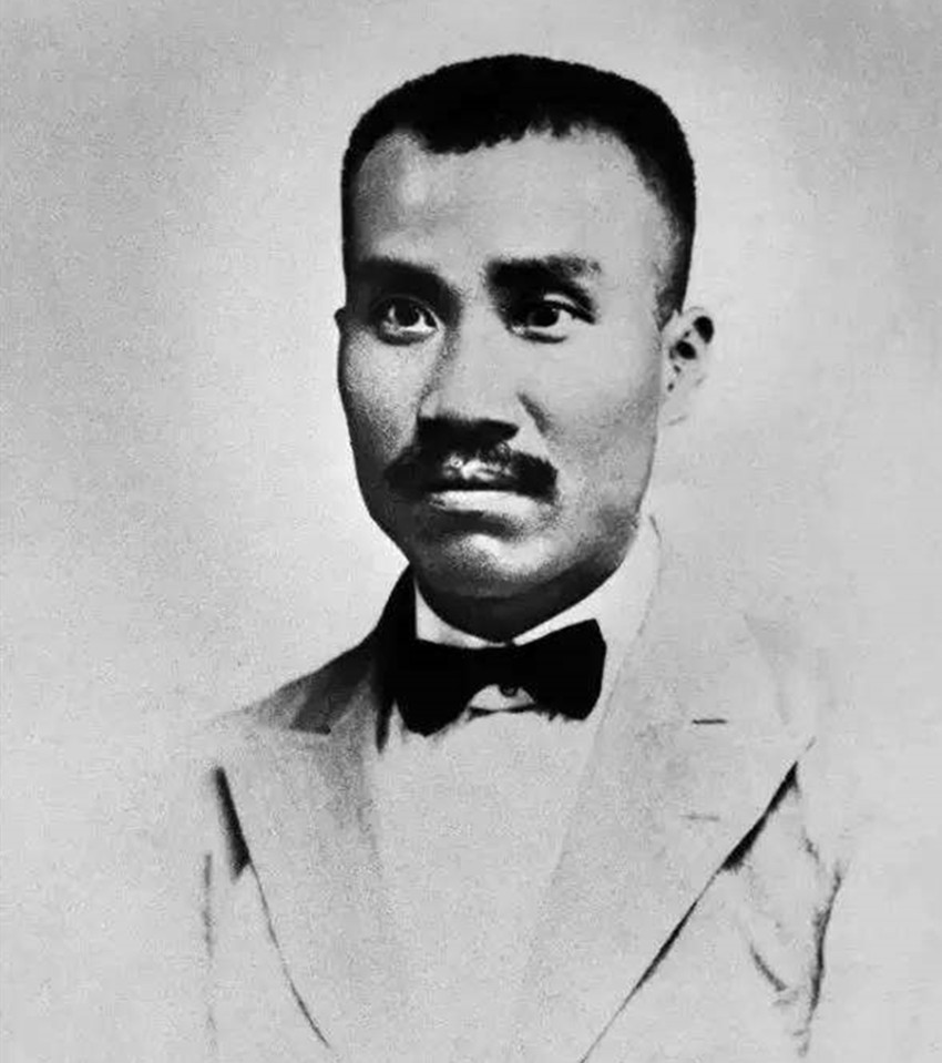 贺治华因爱慕朱德，追随朱德去德国，为什么结