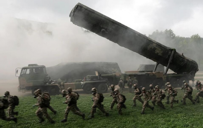 和平太久，中国战斗力遭质疑，美军司令强硬警告：别动中国