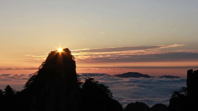 冬雪云海仙境！圈粉半个旅游圈的黄山开撩了