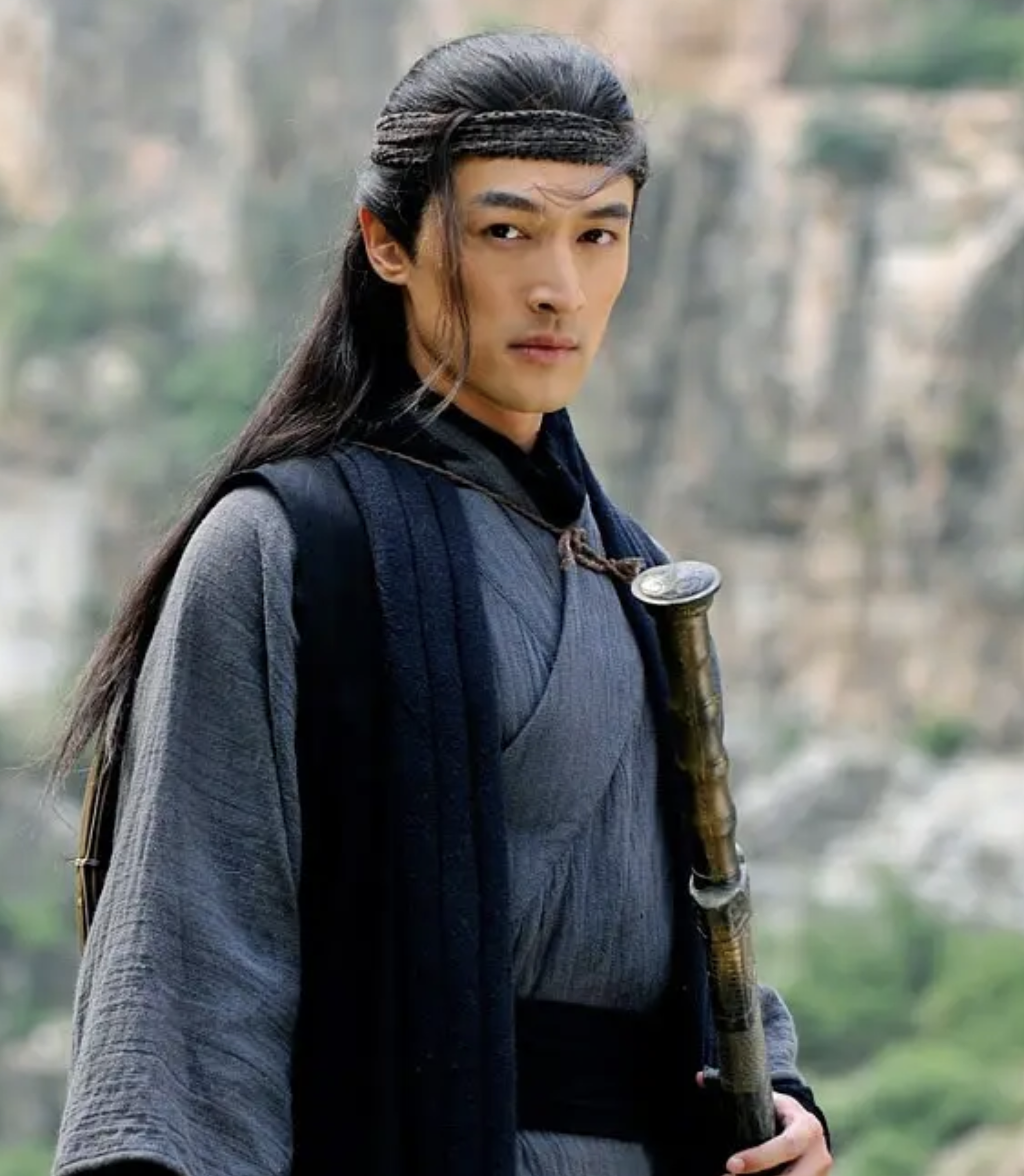 胡歌的起落人生，和他生命中深爱过的2个重要女