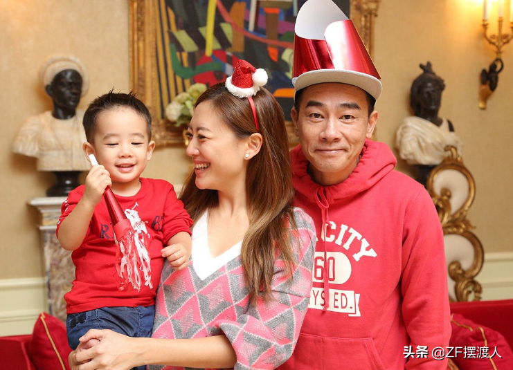 当年差点成为向太儿媳，嫁给陈小春后，被宠得