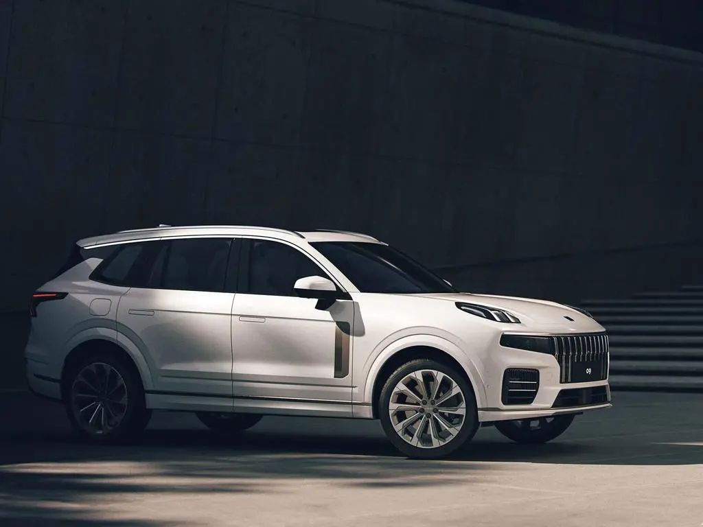 三年保值率中国品牌第一，买了领克的他们“小众”却很享受