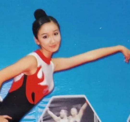 “全能藝人”婁藝瀟的幻滅史，一步錯，步步錯