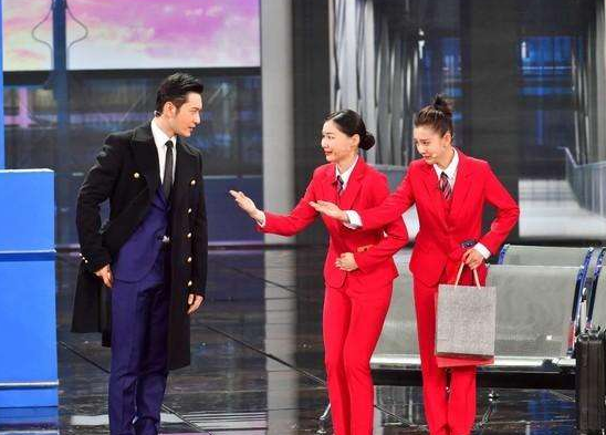 宋祖儿：“靖姐别再吃了”，金靖：“最后一口，我保证最后一口”