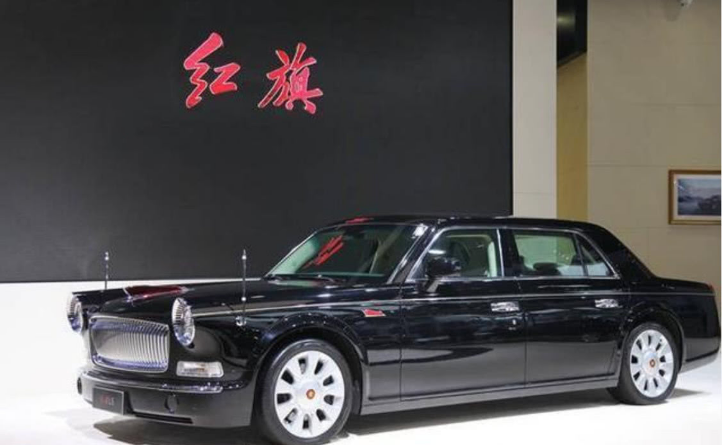 “不怕大众带字母，就怕红旗带话筒”，这个梗