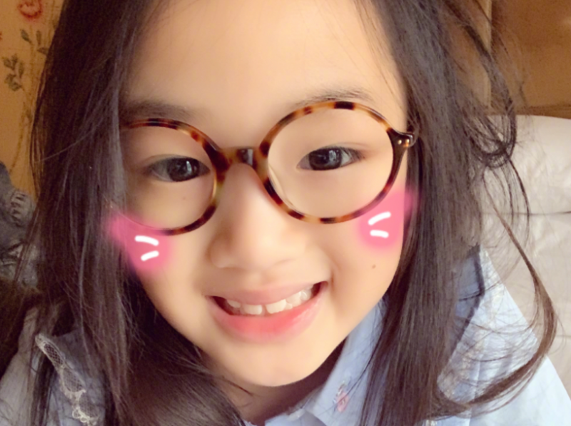 有種“女大十八變”叫吳尊女兒，《爸爸去哪兒》4年後，變成這樣