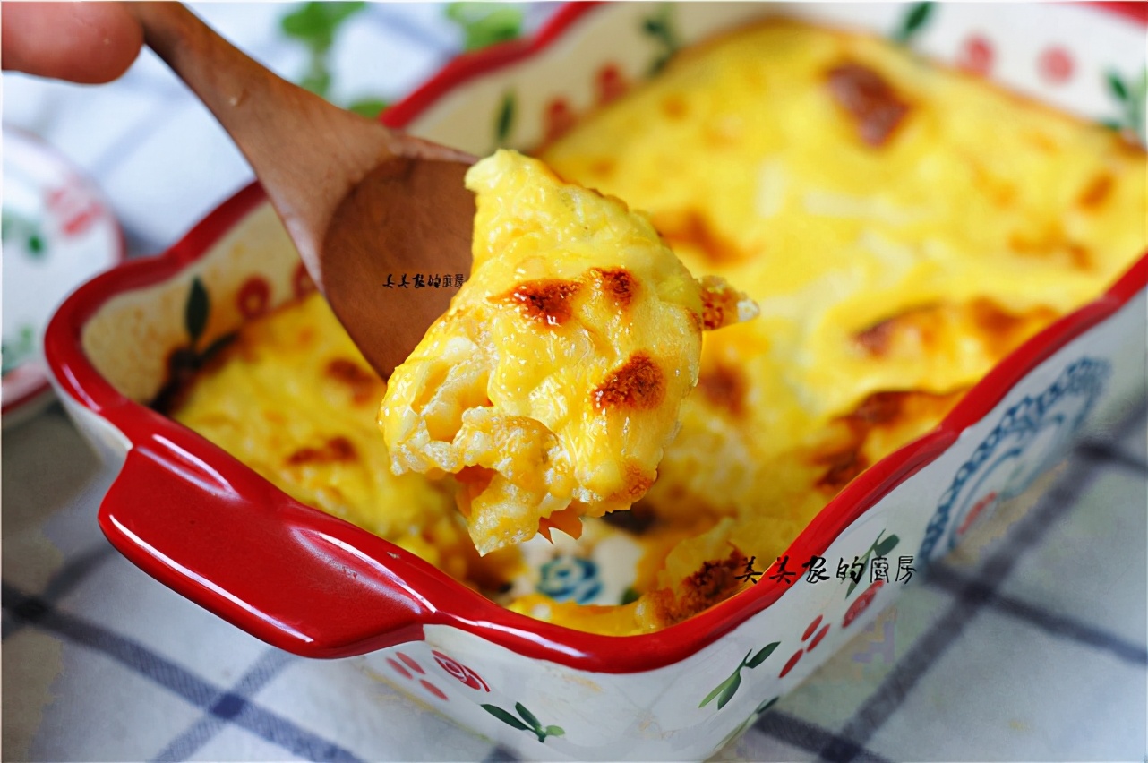 早餐不吃煎餅了，南瓜裡打入一個雞蛋，又鮮又嫩，比披薩還香