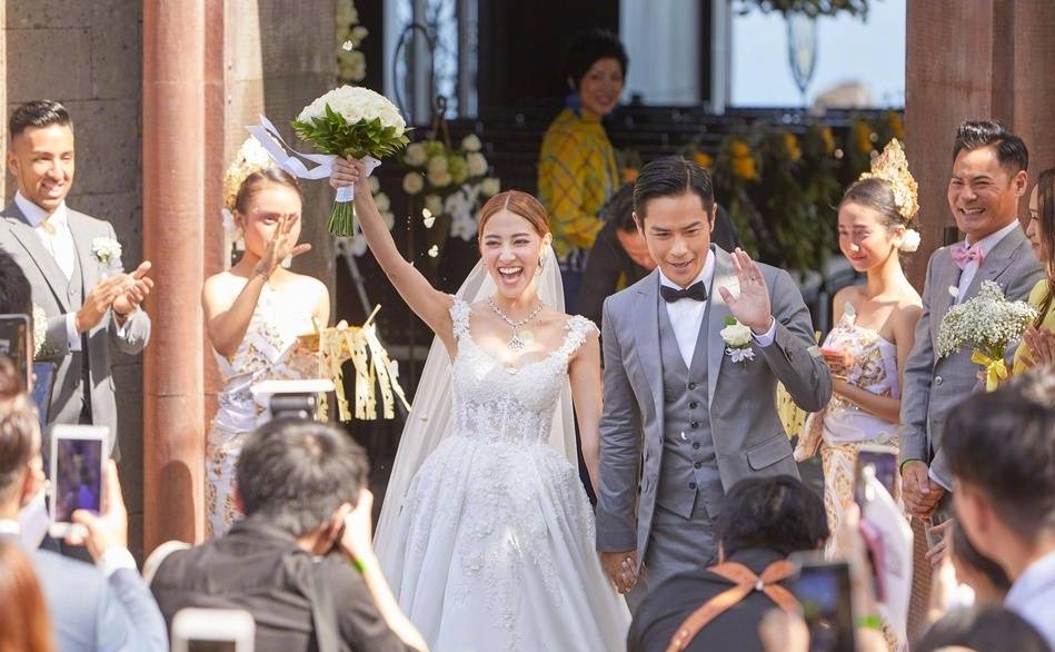 鄭嘉穎曬一歲半兒子，成功從一數到十開心拍手，表情豐富萌態十足