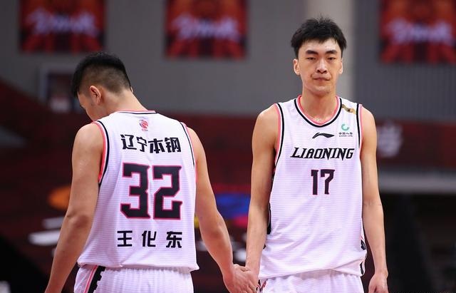 辽宁男篮人员大变动，四名球员和外籍助教离队