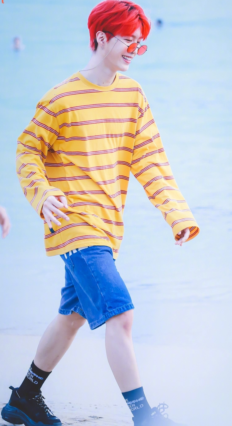 娱乐圈直男千千万，乐华娱乐占一半，王一博范