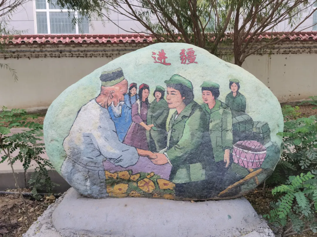 文化润疆 | 石头画廊扮靓米兰镇