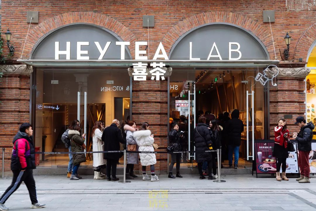武汉排队超超超凶的10家店！看看你为哪几家罚过站？