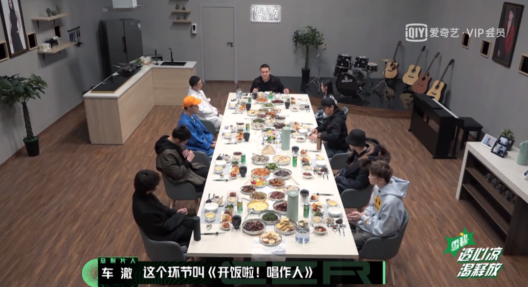 唱作人2首播 张艺兴小丑妆演绎《Joker》GAI直言这