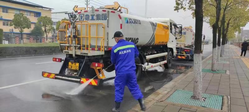 车容也是市貌，武汉这个区城管维护市容从点滴做起