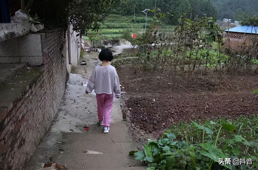 今天，我们来讨论下一片卫生巾的分量