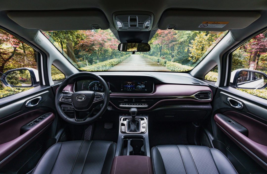 抢先试驾传祺M6 PRO，一款宜商宜家的全能MPV