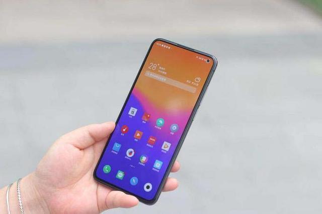 被淹没在友商机海战术中的魅族，发布1个月降至