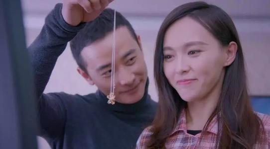 被“出轨”的罗晋晒唐嫣美照，对比之下，朱亚文才是宠妻典范