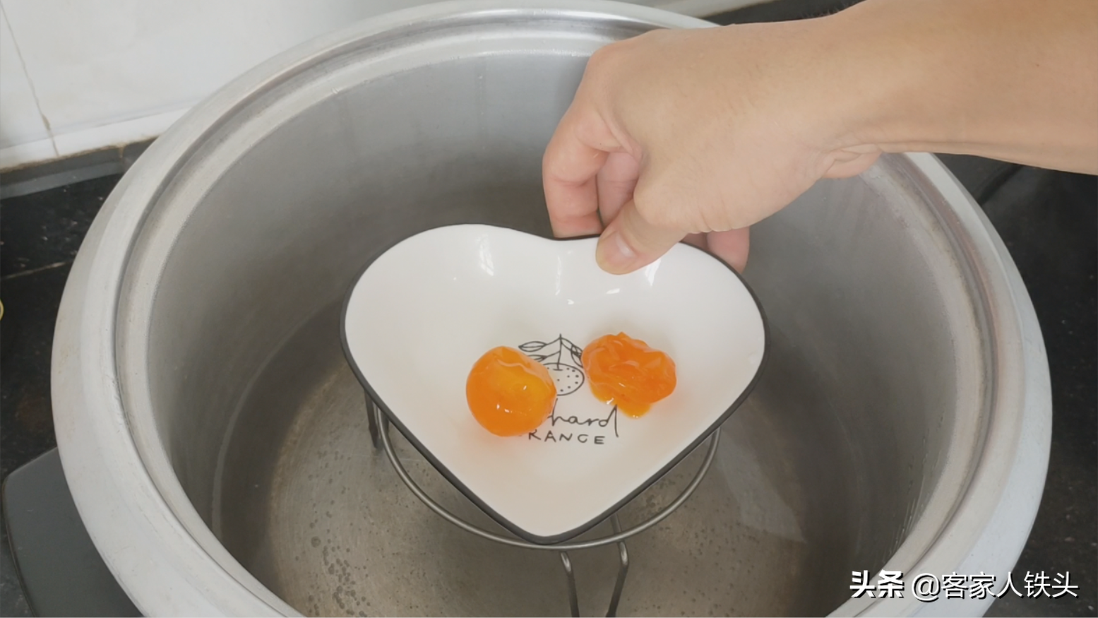 廣東人愛吃的蝦卷菌鮮上湯，8只鮮蝦做一鍋，香濃味美營養又好吃