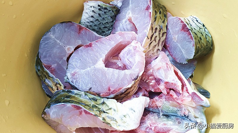 图片[8]-鱼肉和猪骨头的新吃法 做法不用油 就做出了非常好吃的美味-起舞食谱网