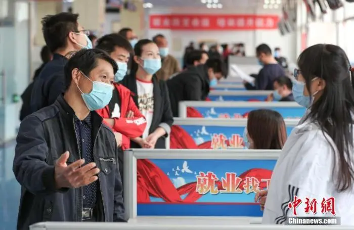別再做法律“小白”!@初入職場的你,這些權(quán)益要知道!