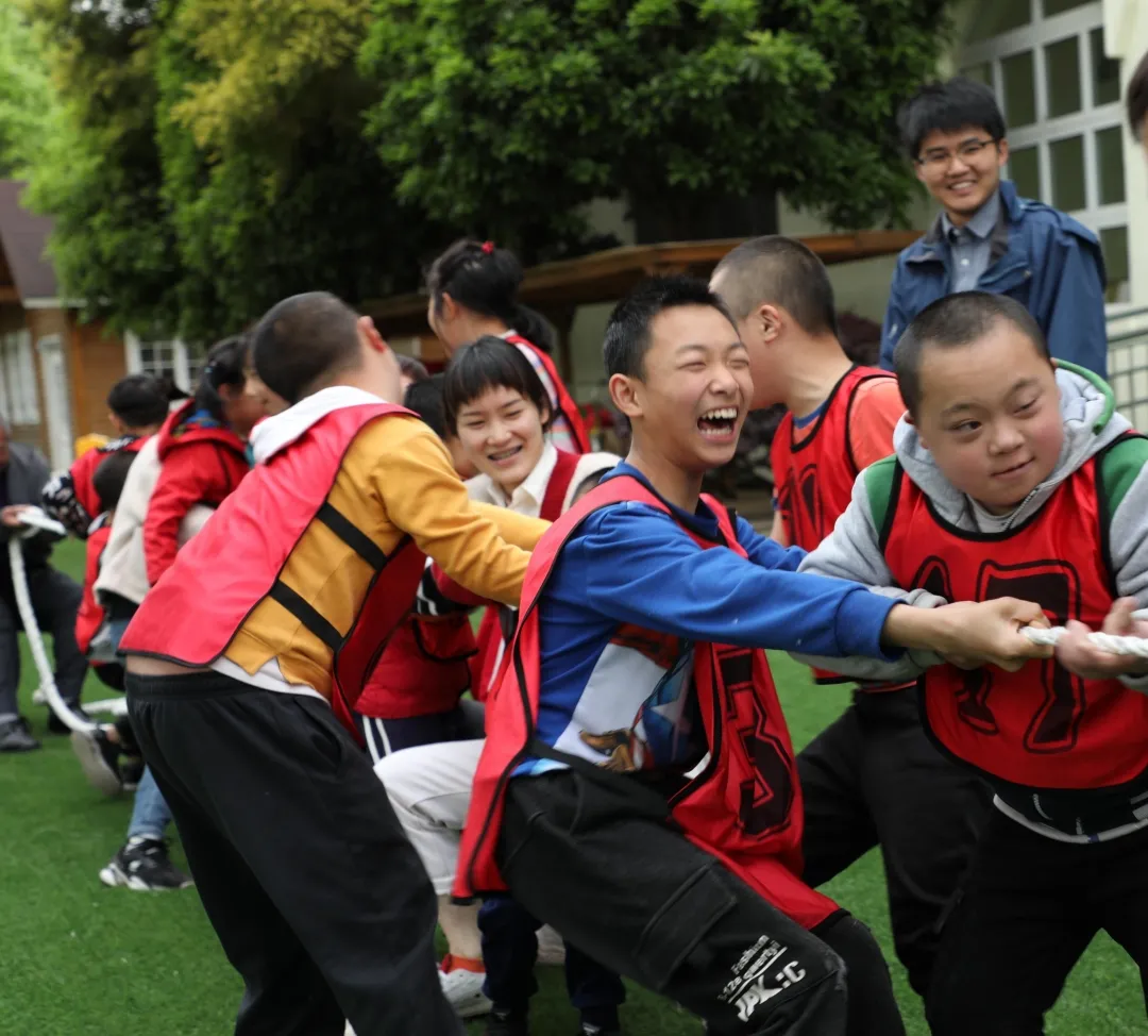 活动传文化 清明祭英烈——天府新区特殊教育学校学党史活动
