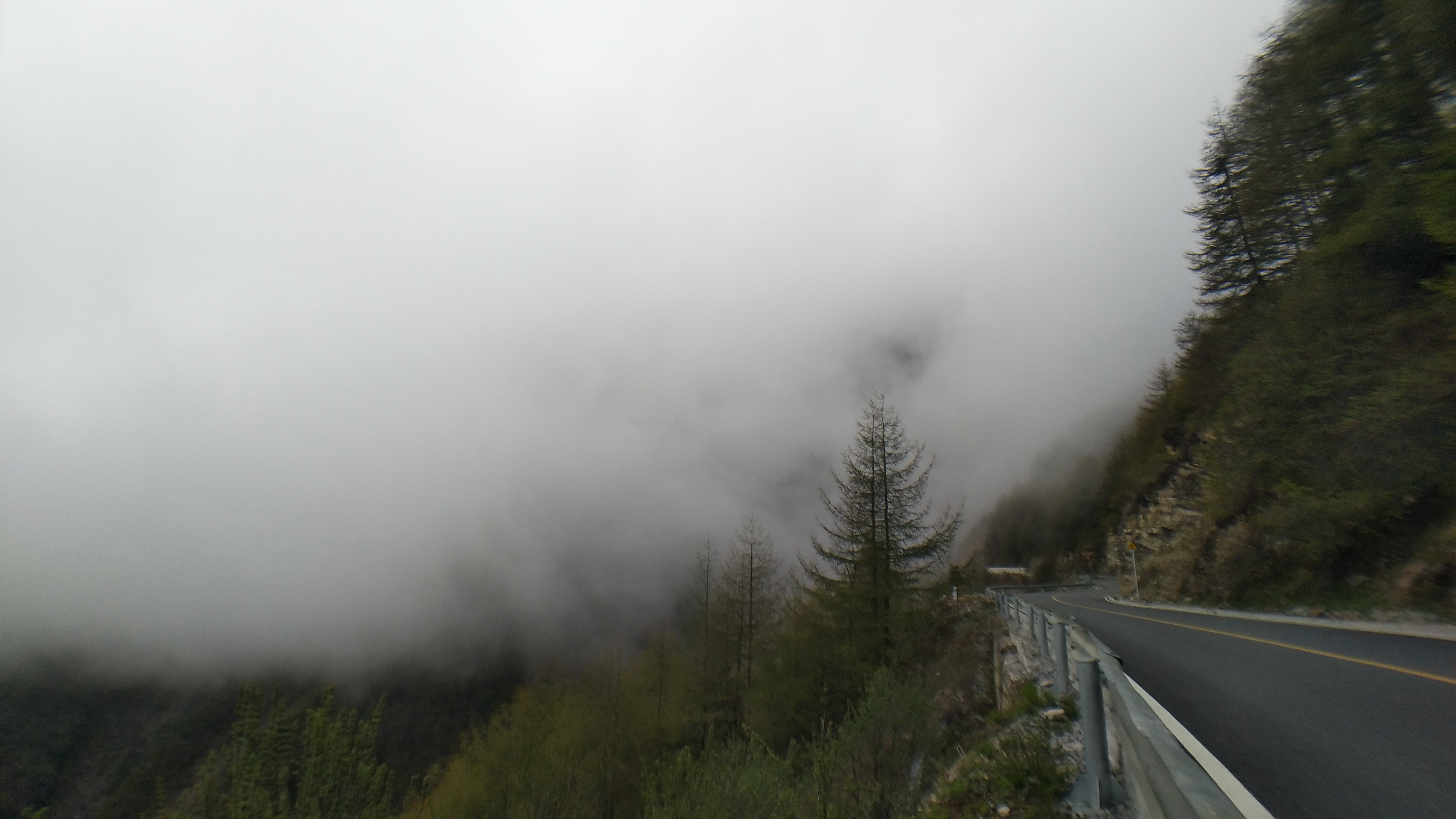 自驾翻越夹金山：路书账本详细攻略及注意事项