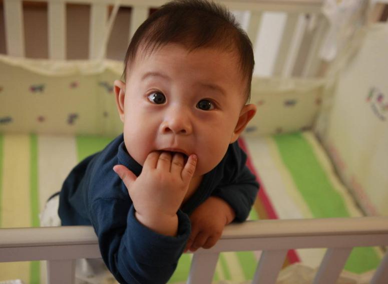 智商高的孩子說話晚？ 還真別盲目相信！ 4步引導寶寶�早說話�