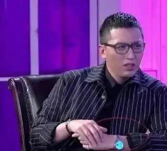 为父征婚求朱丹的“名嘴”华少，幸于口败于嘴