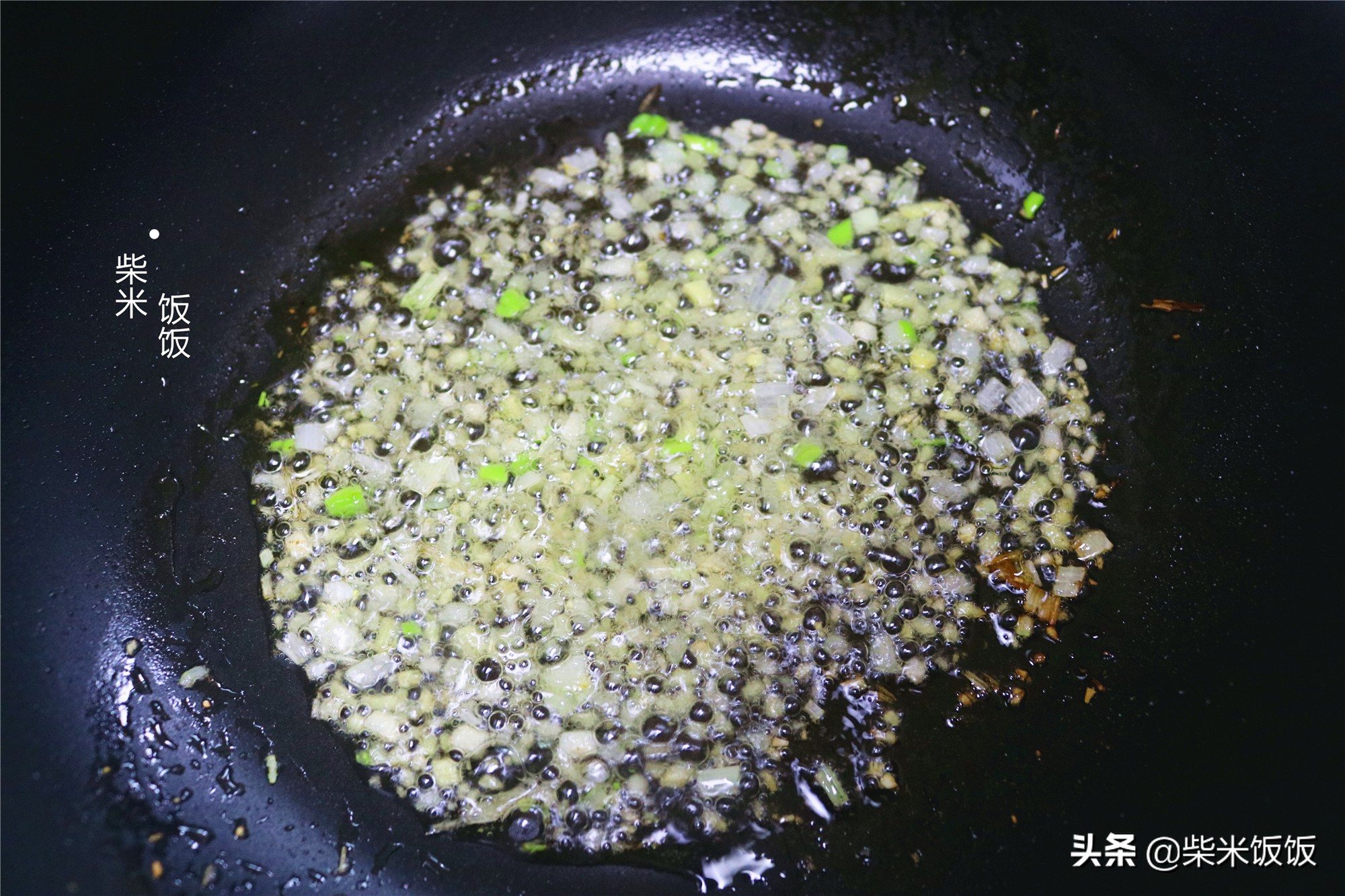 蘿蔔包子要好吃，換種方法來調餡，柔軟鮮香，美味又多汁