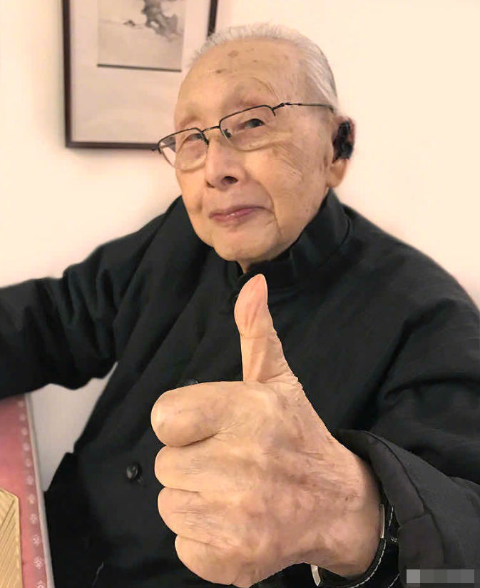 父亲|刘若英悼念父亲 年轻时儒雅帅气堪称人生大赢家