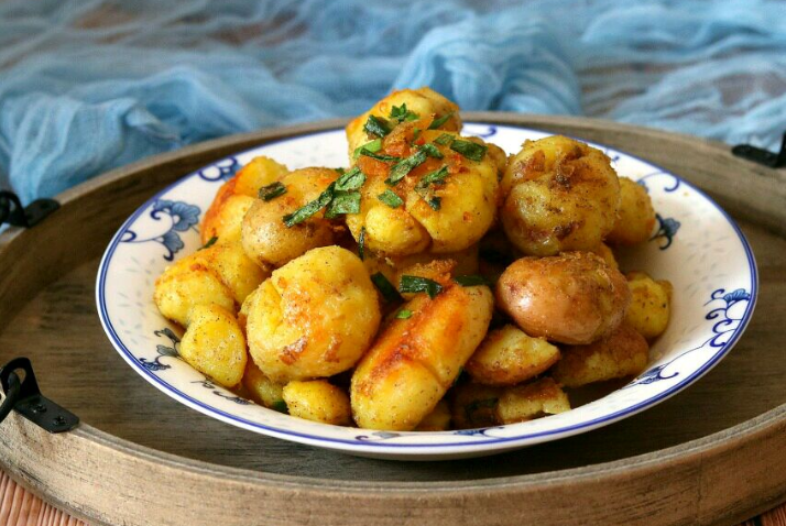 土豆最上癮的吃法，簡單易學，比肉還要香，上桌遭瘋搶