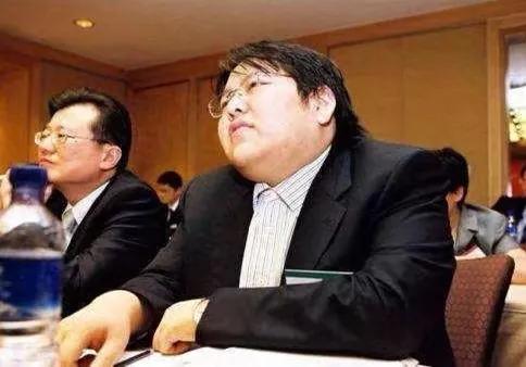 花5千万娶车晓，10余年败光家产成“老赖”，李兆会又曝新情况