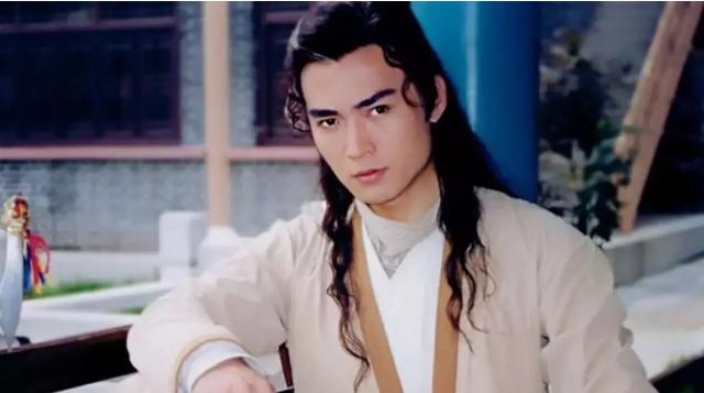 饰演\"李寻欢\"的古装美男焦恩俊，曾经放