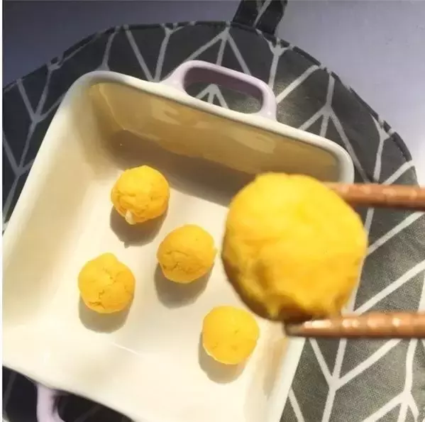 宝宝光吃不长肉?试试这些高颜值、高营养、操作简单的营养餐 宝宝营养配餐 第4张 宝宝光吃不长肉?试试这些高颜值、高营养、操作简单的营养餐 宝宝营养配餐 第4张