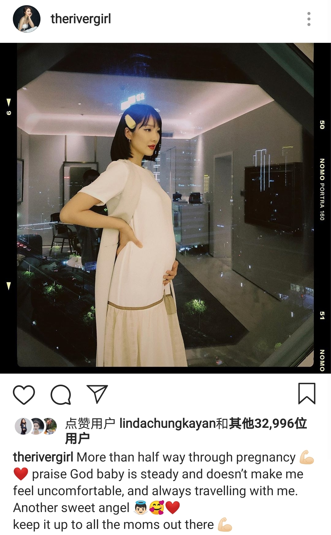 王祖藍一家出行，女兒追逐小貓超可愛，李亞男挺孕肚跟拍畫面溫馨