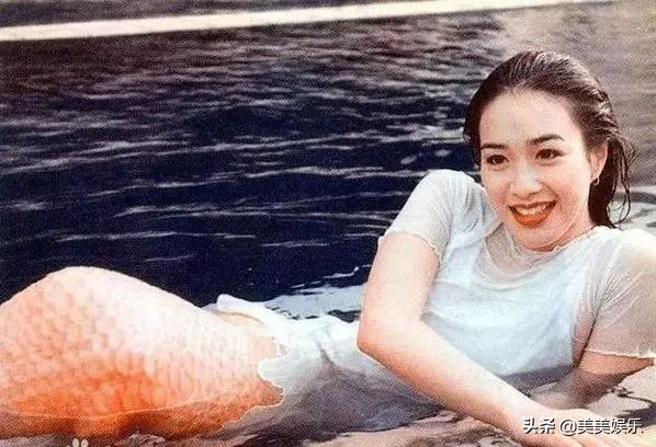 “人鱼公主”钟丽缇的坎坷感情：三婚两离，50岁仍为老公拼四胎