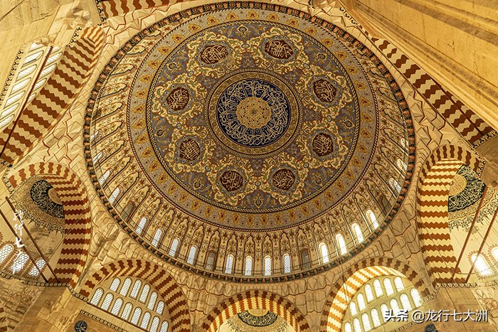 「土耳其」奥斯曼建筑巅峰之作，世界遗产——《塞利米耶清真寺》