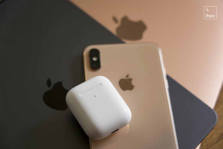 新 AirPods 評測：我戴了 24 小時(shí)，體驗(yàn)到這 6 大變化丨模范評測