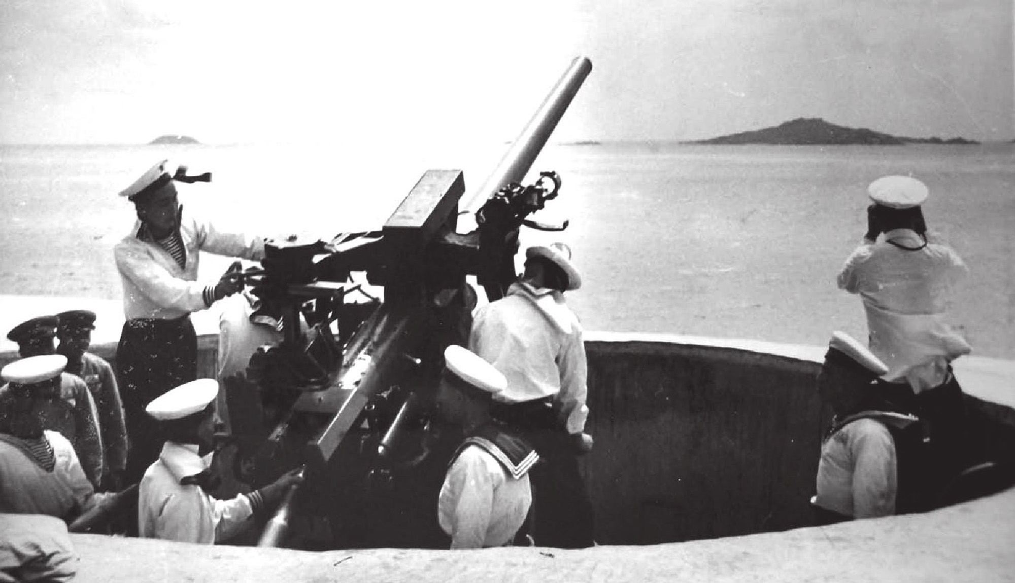 ����Ԯ�������񺣾��Ĳ�ս����