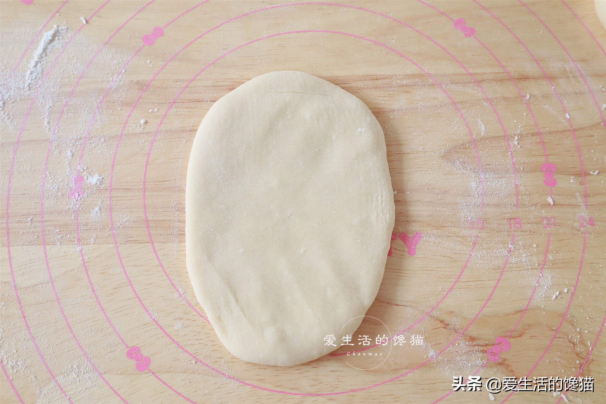 熱狗麵包的懶人做法，用料足，省時省力，香甜柔軟，小白也零失敗