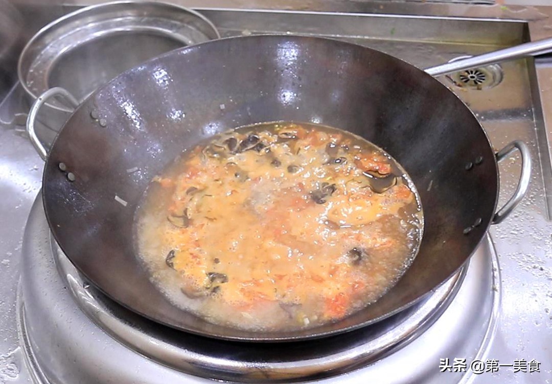 图片[13]-河南厨师长教你做地道酸汤小酥肉 软嫩不柴有窍门 酸爽可口-起舞食谱网
