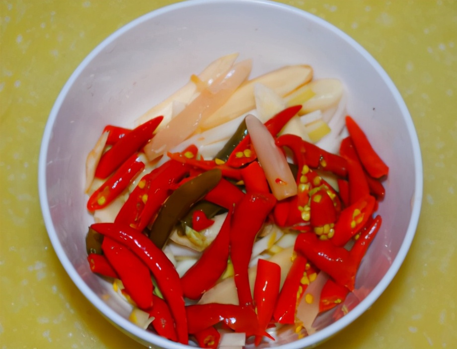 圖片[3]-泡椒牛肉的做法步驟圖 牛肉不干不柴特鮮嫩-起舞食譜網(wǎng)