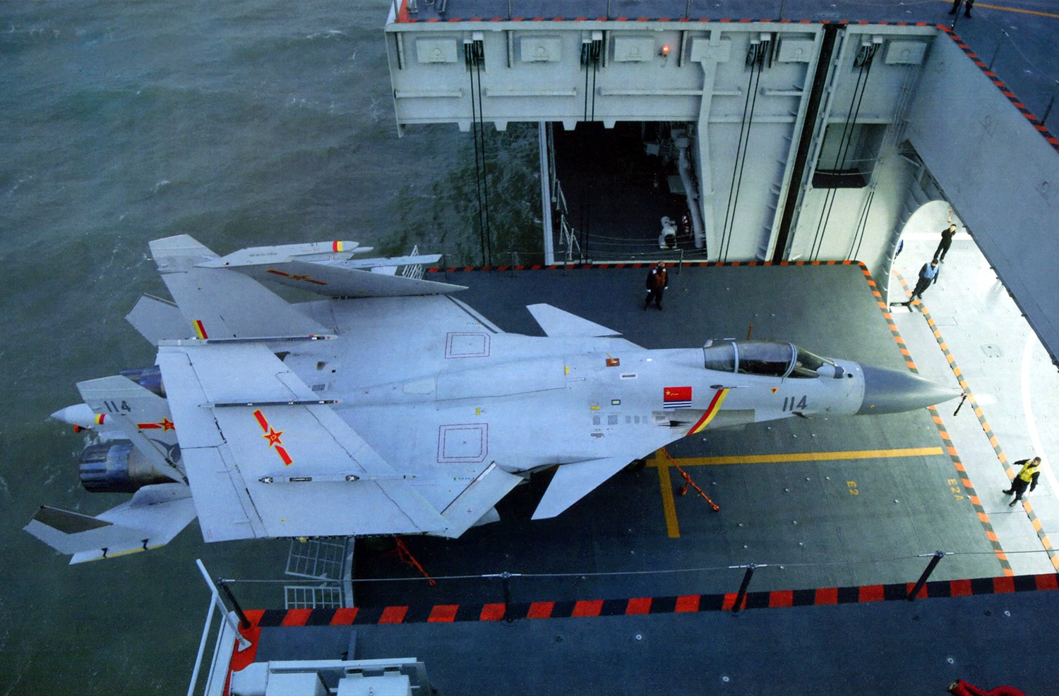 ��ýָ���й��������գ���ĸ���ӳɳ�̫�죬��������Ա����������