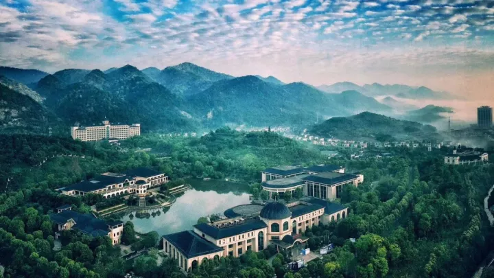 重庆恒大酒店森林艺术节，邀您“艺”起来