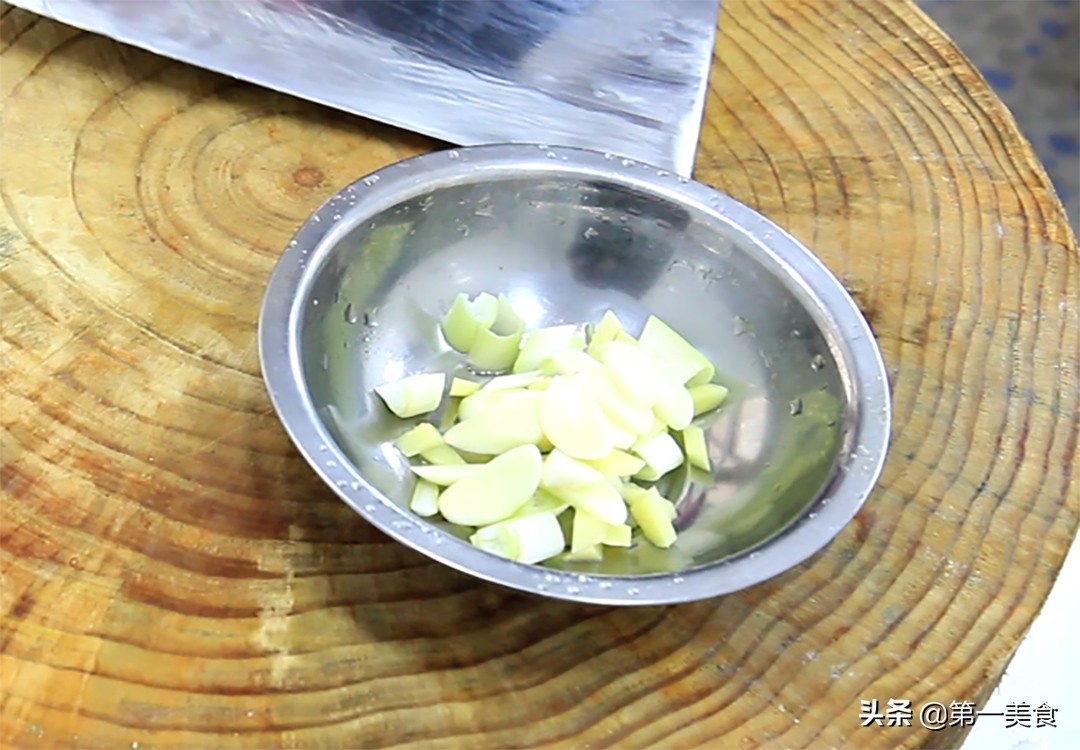 图片[3]-回锅豆腐做法步骤图 豆腐煎出来不碎不破-起舞食谱网