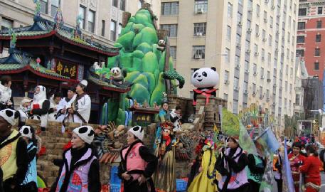 Hollywood Christmas Parade Sad 2022 Hollywood Restarts Christmas Parade—Producer David Mackenzie Joins 2022  Family Film Awards - Inews